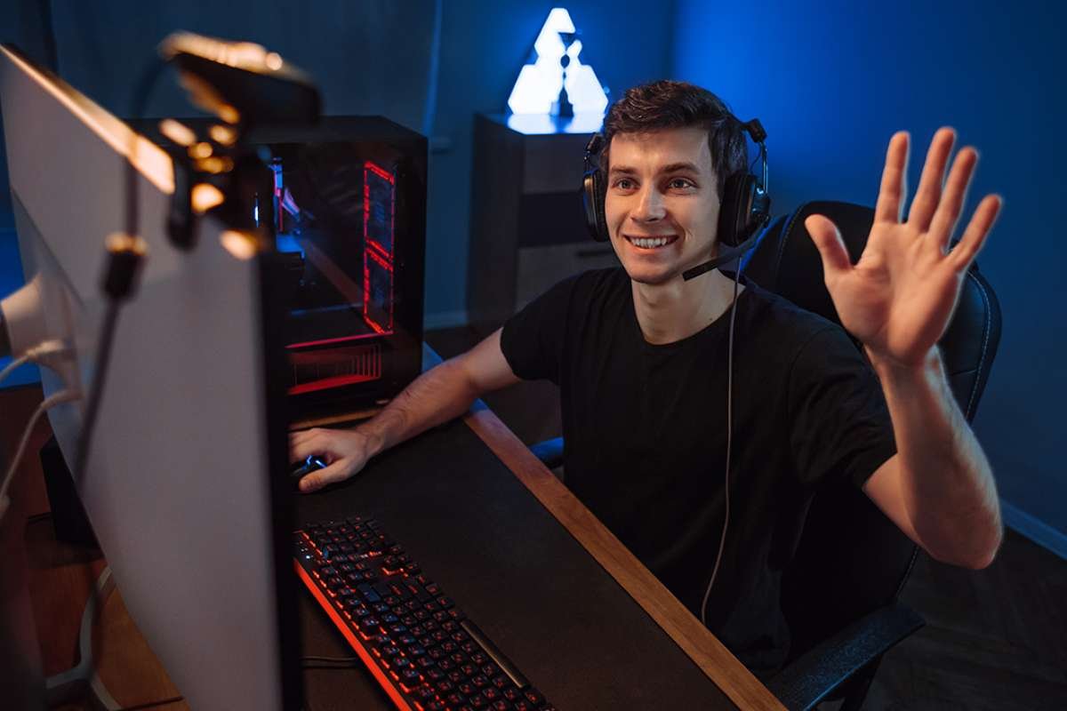 guy living streaming in front of his computer