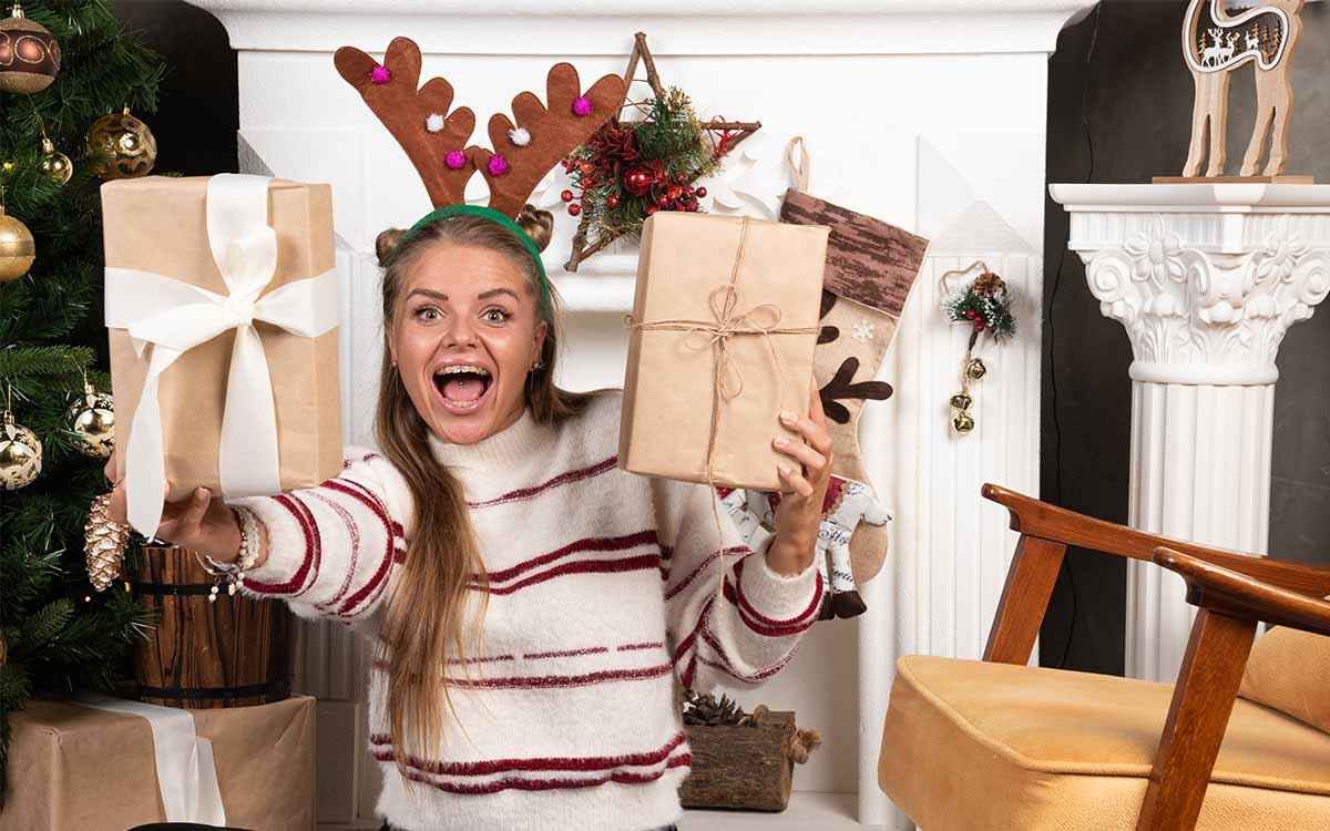 Christmas content ideas - present haul